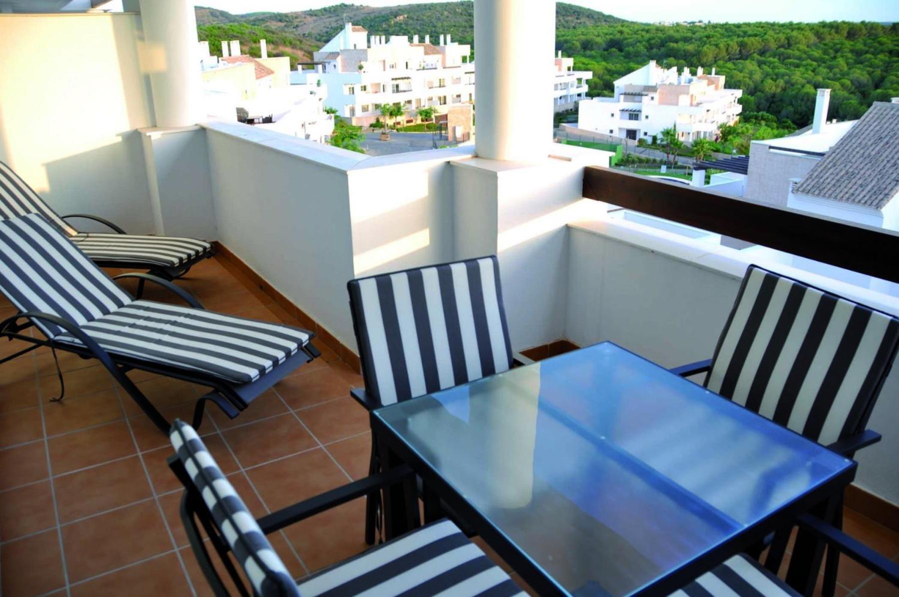 2127-Superb 2 Bedrooms , Lovely Terraces And Pool San Roque  Kültér fotó